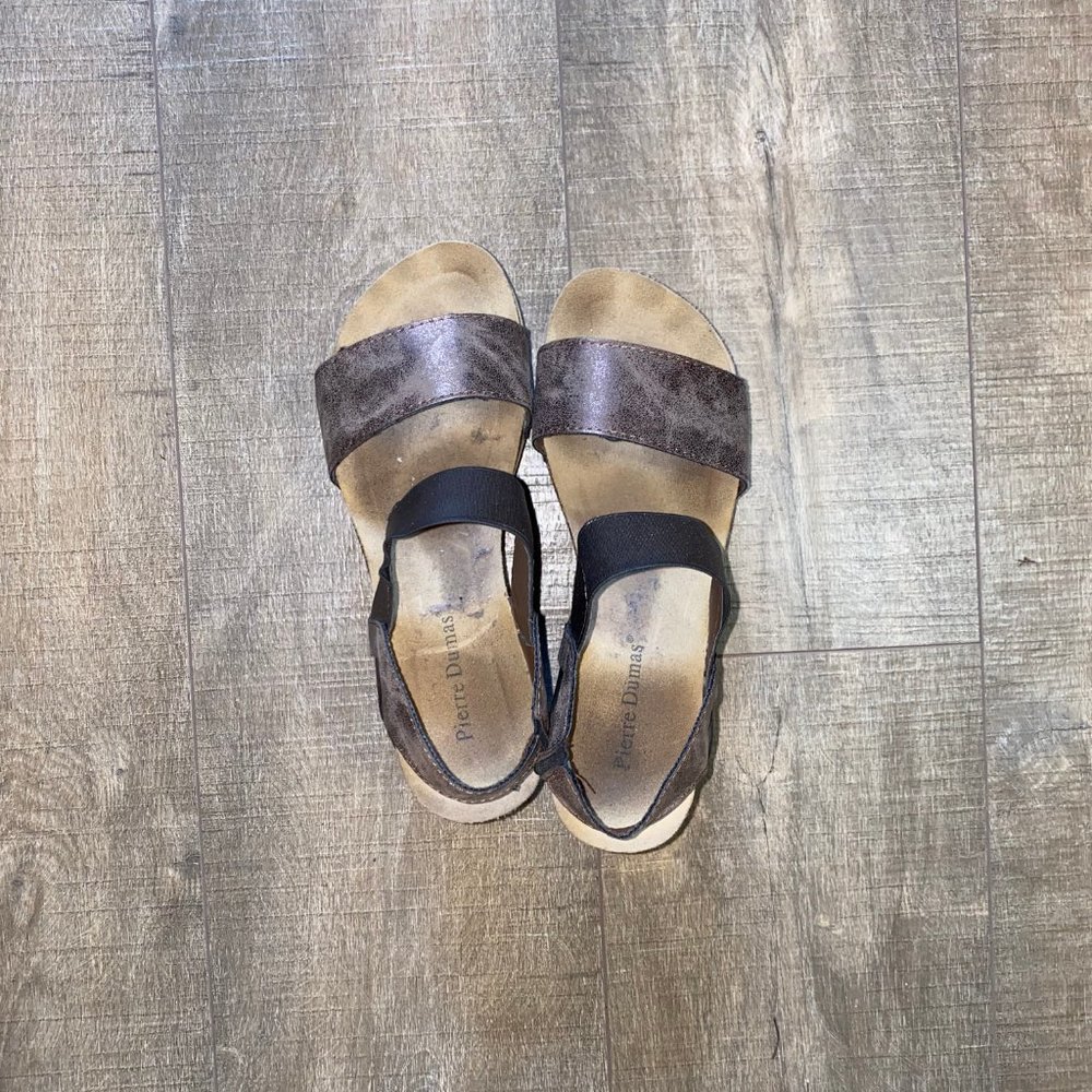 Brown Wedges - Picture 2 of 4